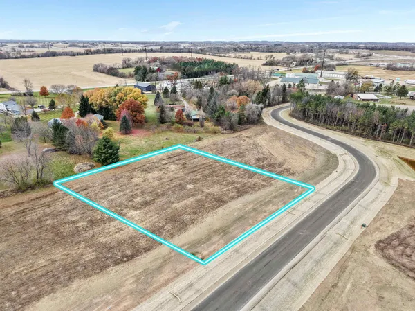 $119,900 | Lot 14 Hawks View, Edgerton, WI 53534
