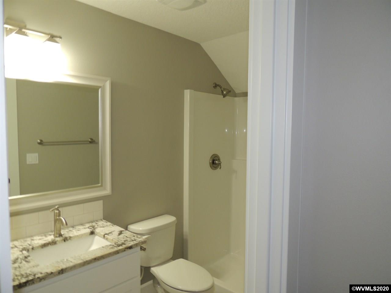 805 Riley Drive Northeast Silverton, OR 97381 - Photo 17 of 20 Gallery Image 17