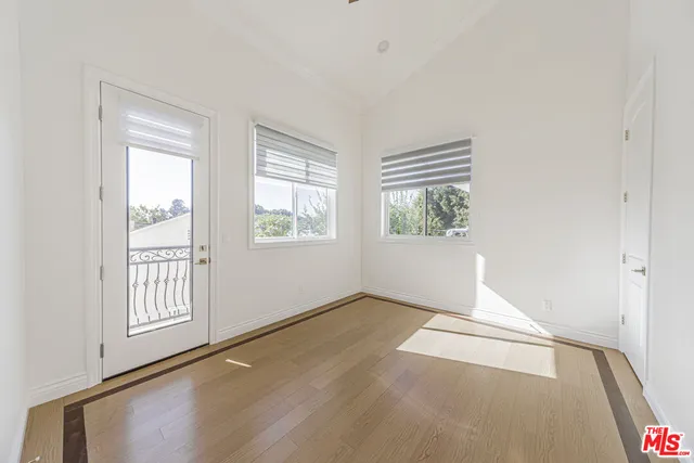 $16,000 | 2017 South Centinela Avenue, Santa Monica, CA 90404
