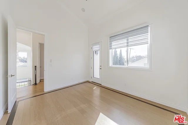 $16,000 | 2017 South Centinela Avenue, Santa Monica, CA 90404