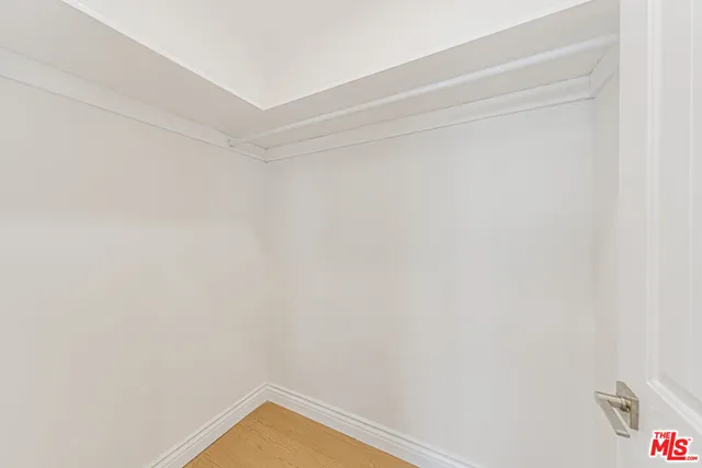 $16,000 | 2017 South Centinela Avenue, Santa Monica, CA 90404