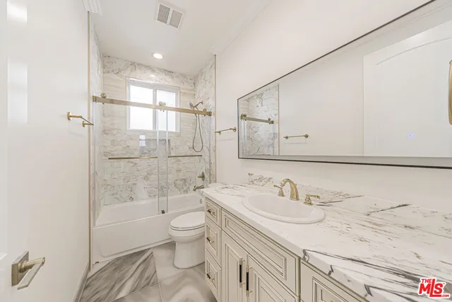 $16,000 | 2017 South Centinela Avenue, Santa Monica, CA 90404