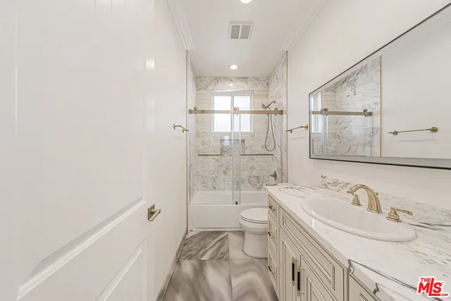 $16,000 | 2017 South Centinela Avenue, Santa Monica, CA 90404