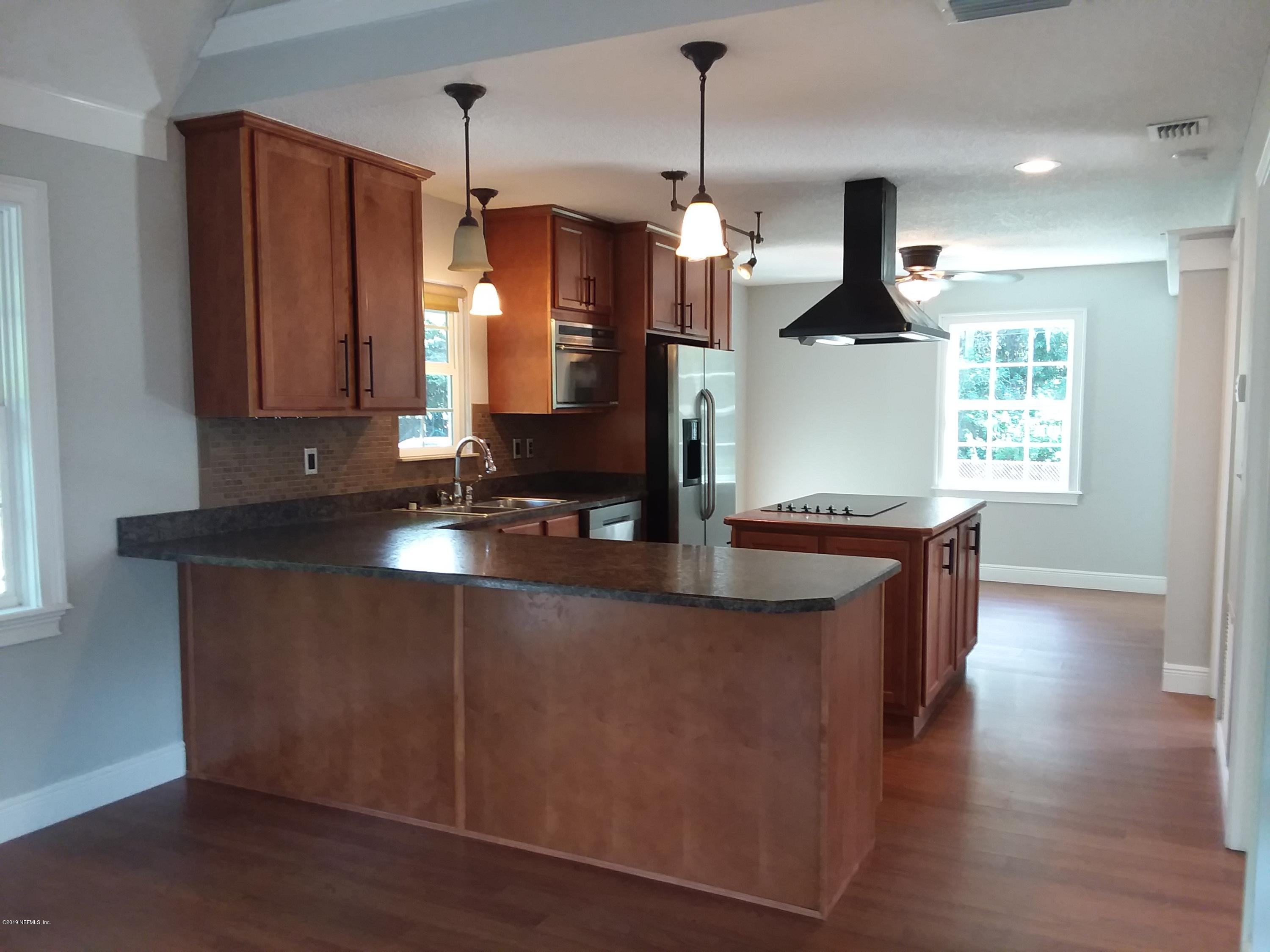 8152 Wendover Road St. Augustine, FL 32092 - Photo 1 of 32 Kitchen