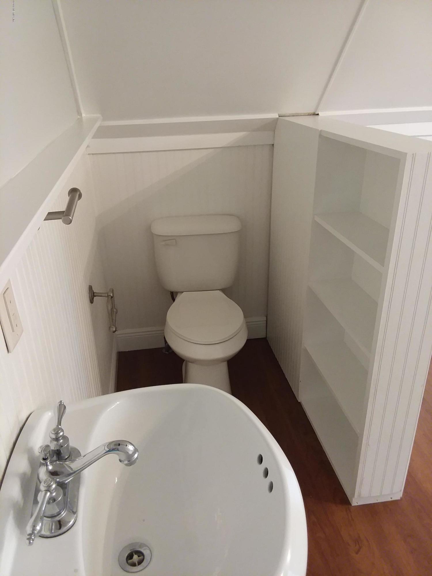 8152 Wendover Road St. Augustine, FL 32092 - Photo 14 of 32 Upstairs 1/2 Bath