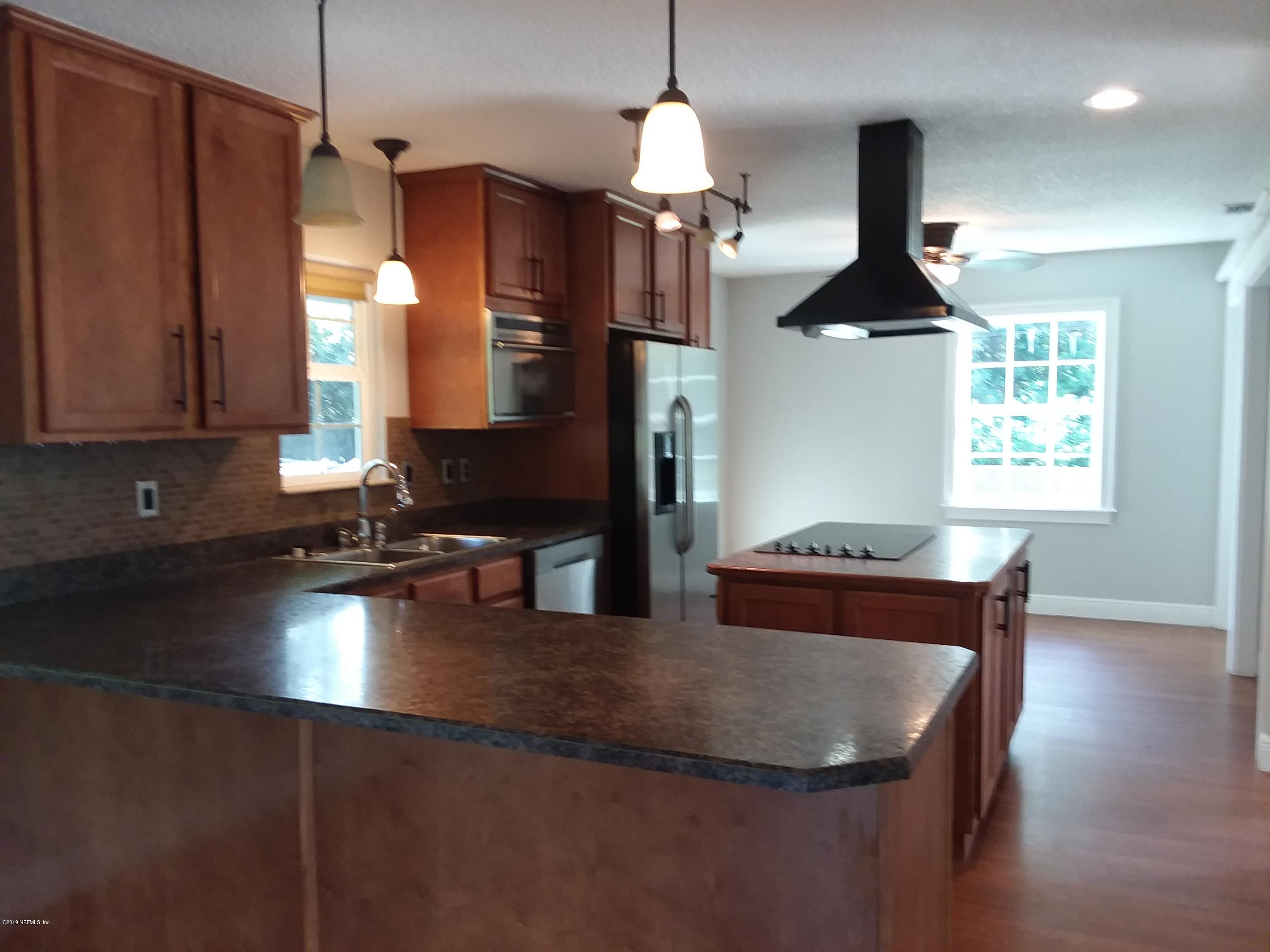 8152 Wendover Road St. Augustine, FL 32092 - Photo 3 of 32 Kitchen