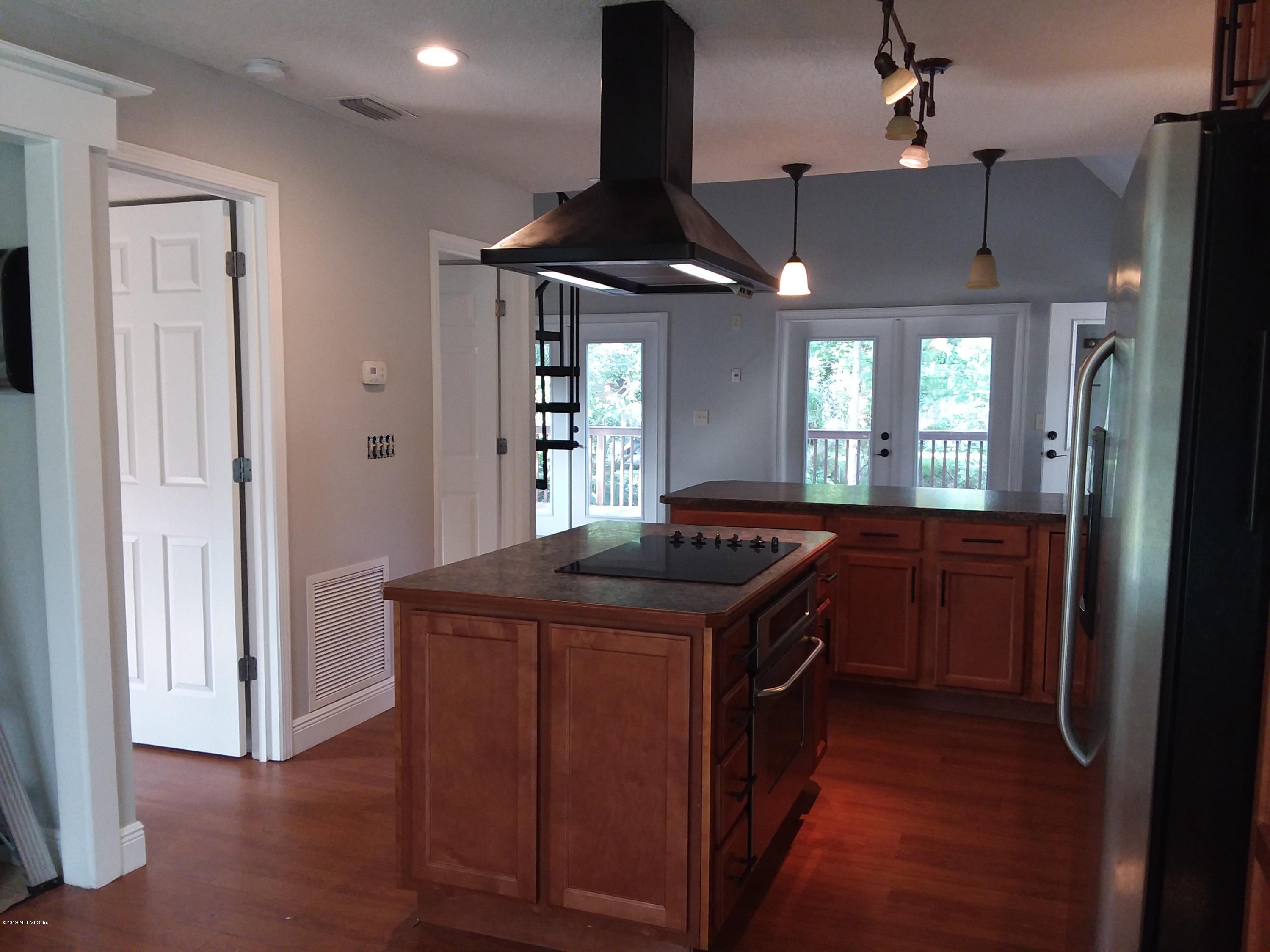 8152 Wendover Road St. Augustine, FL 32092 - Photo 4 of 32 Kitchen
