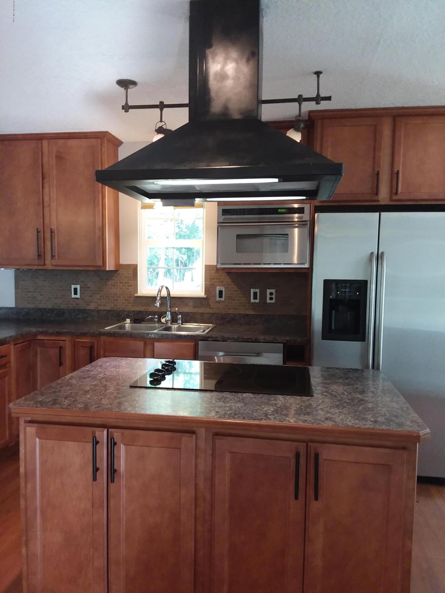 8152 Wendover Road St. Augustine, FL 32092 - Photo 7 of 32 Kitchen