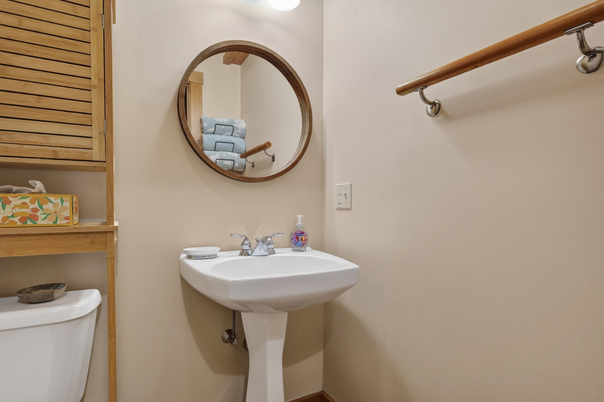 18 Franklin Road, Unit 4 Newry, ME 04261 - Photo 45 of 65 43_18franklin-35