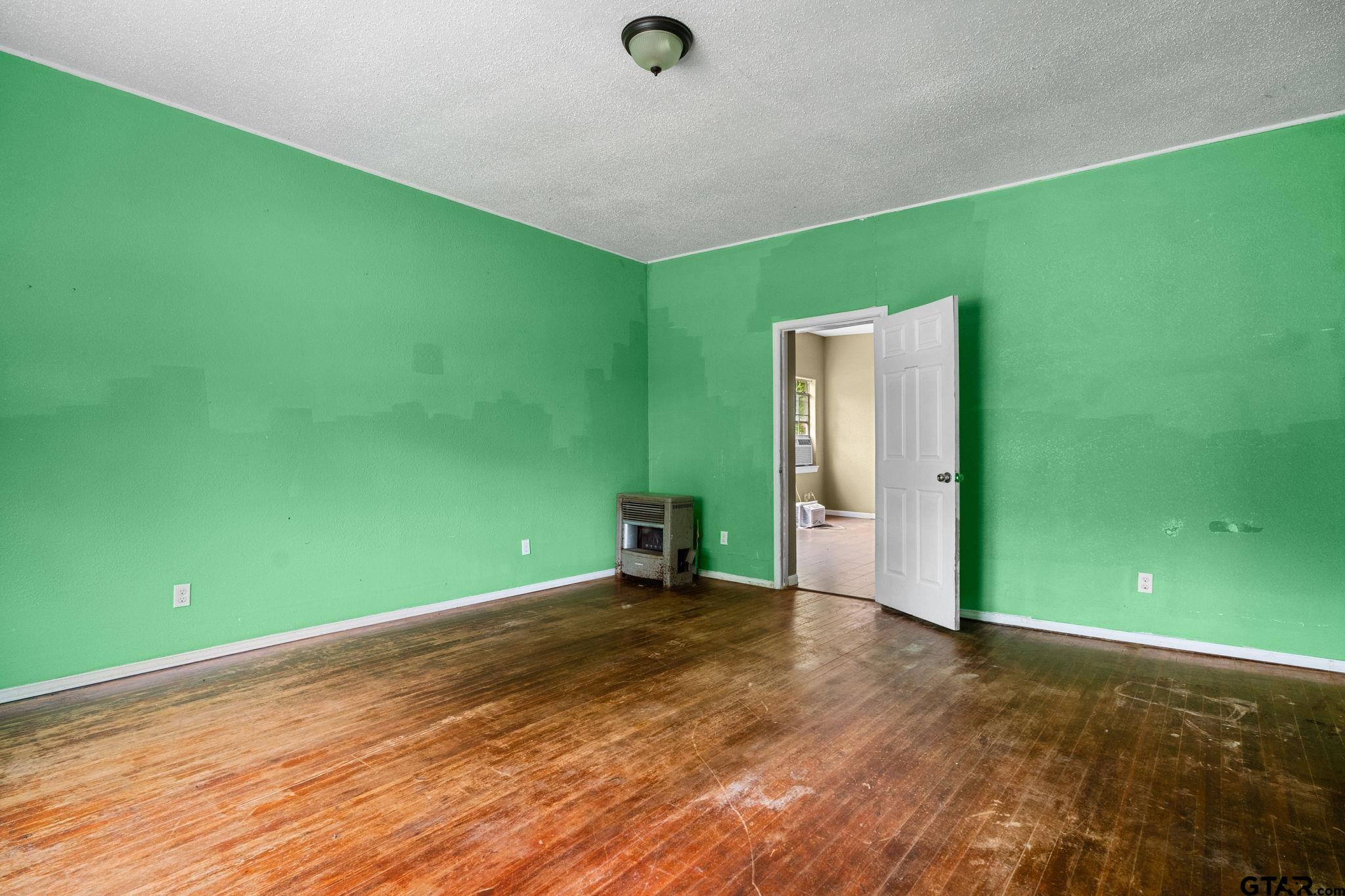 316 East Rosedale Street Tyler, TX 75702 - Photo 6 of 23