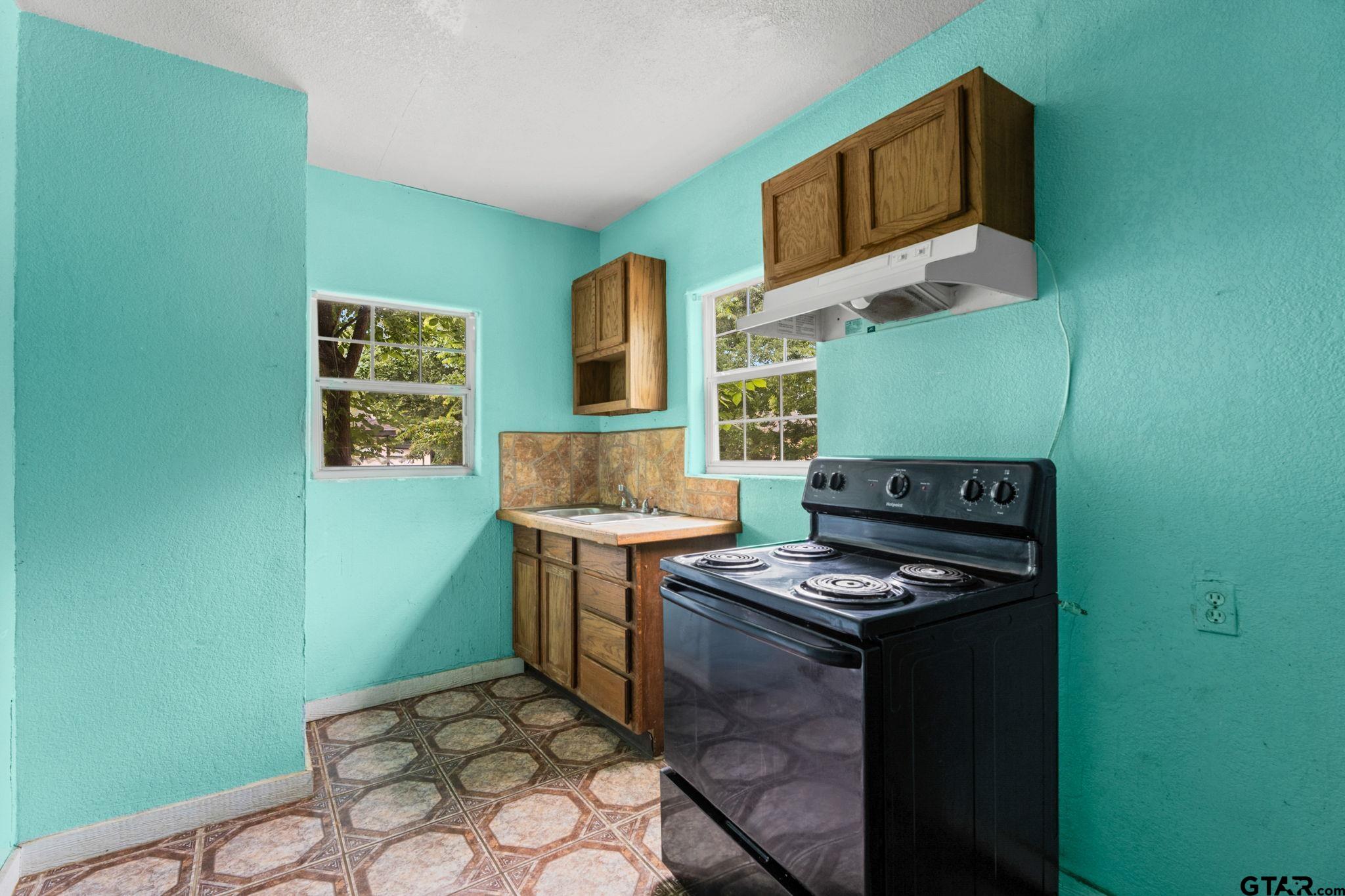 316 East Rosedale Street Tyler, TX 75702 - Photo 7 of 23