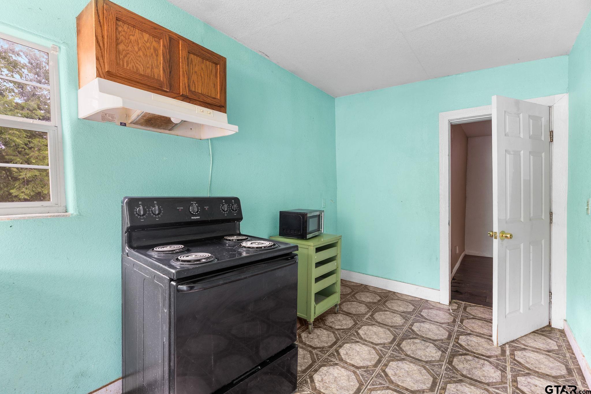 316 East Rosedale Street Tyler, TX 75702 - Photo 8 of 23