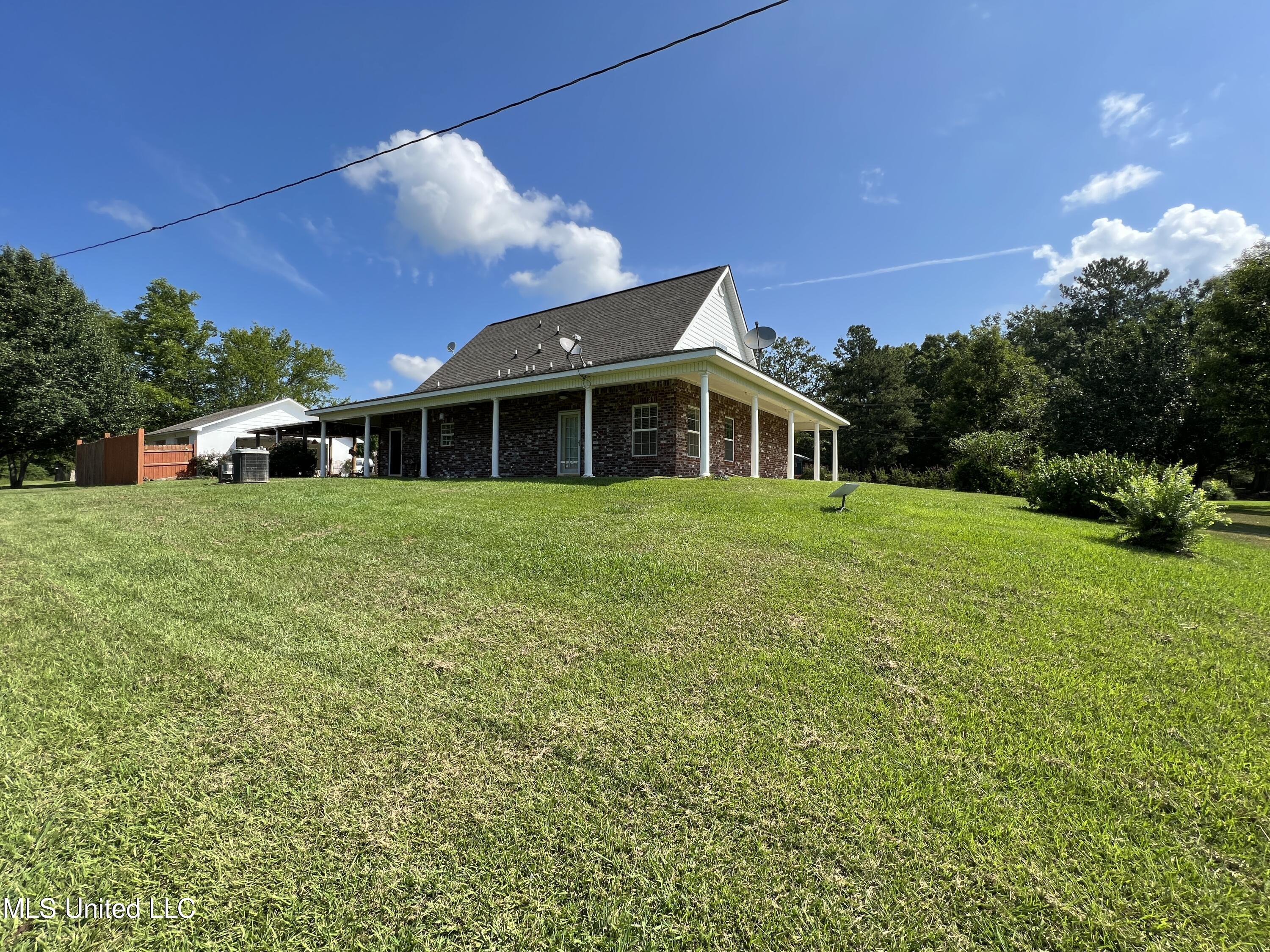 10920 Hillsboro-Ludlow Road Lena, MS 39094 - Photo 12 of 48 Photo Jul 13, 10 11 05 AM