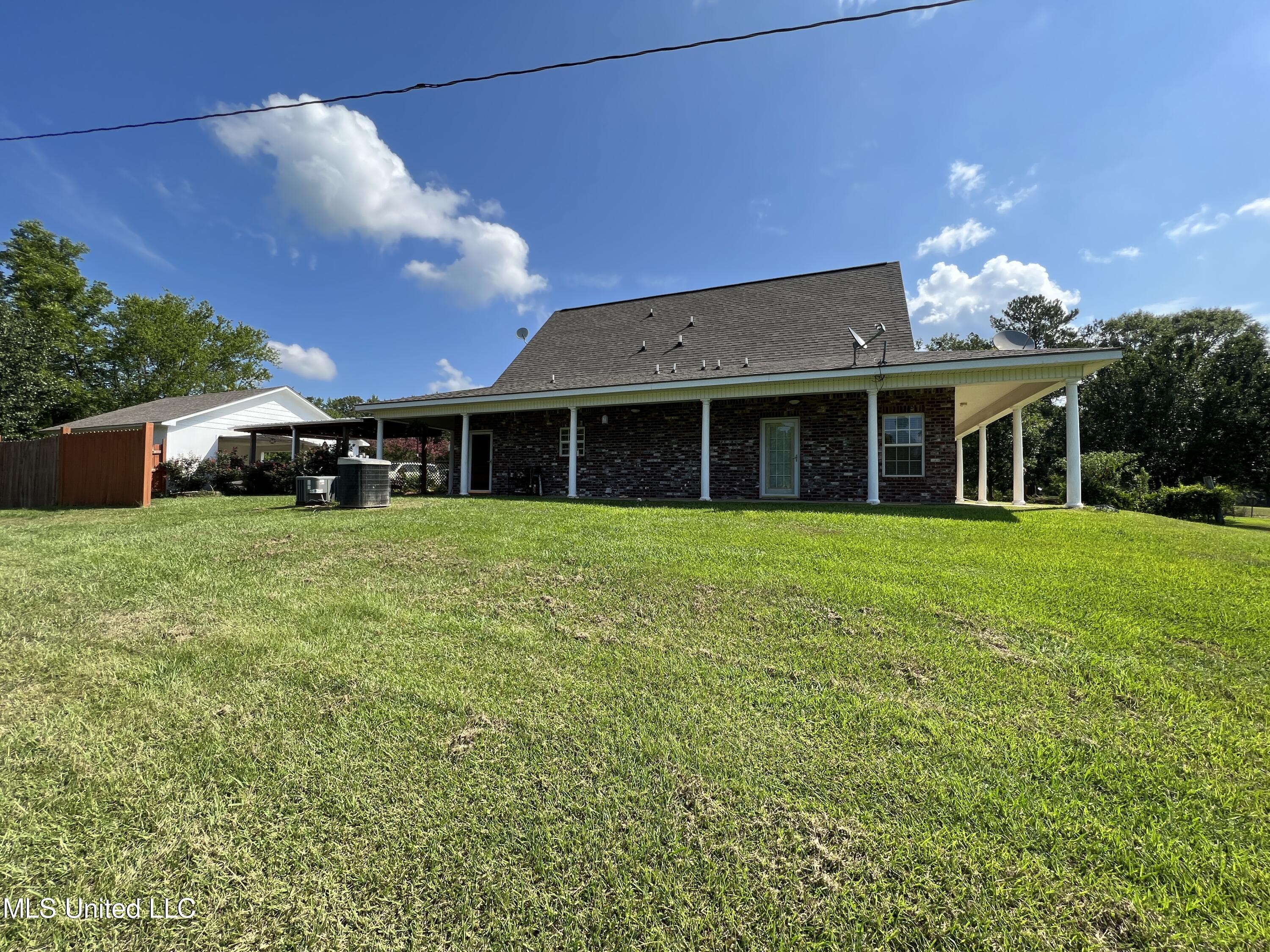 10920 Hillsboro-Ludlow Road Lena, MS 39094 - Photo 13 of 48 Photo Jul 13, 10 11 17 AM