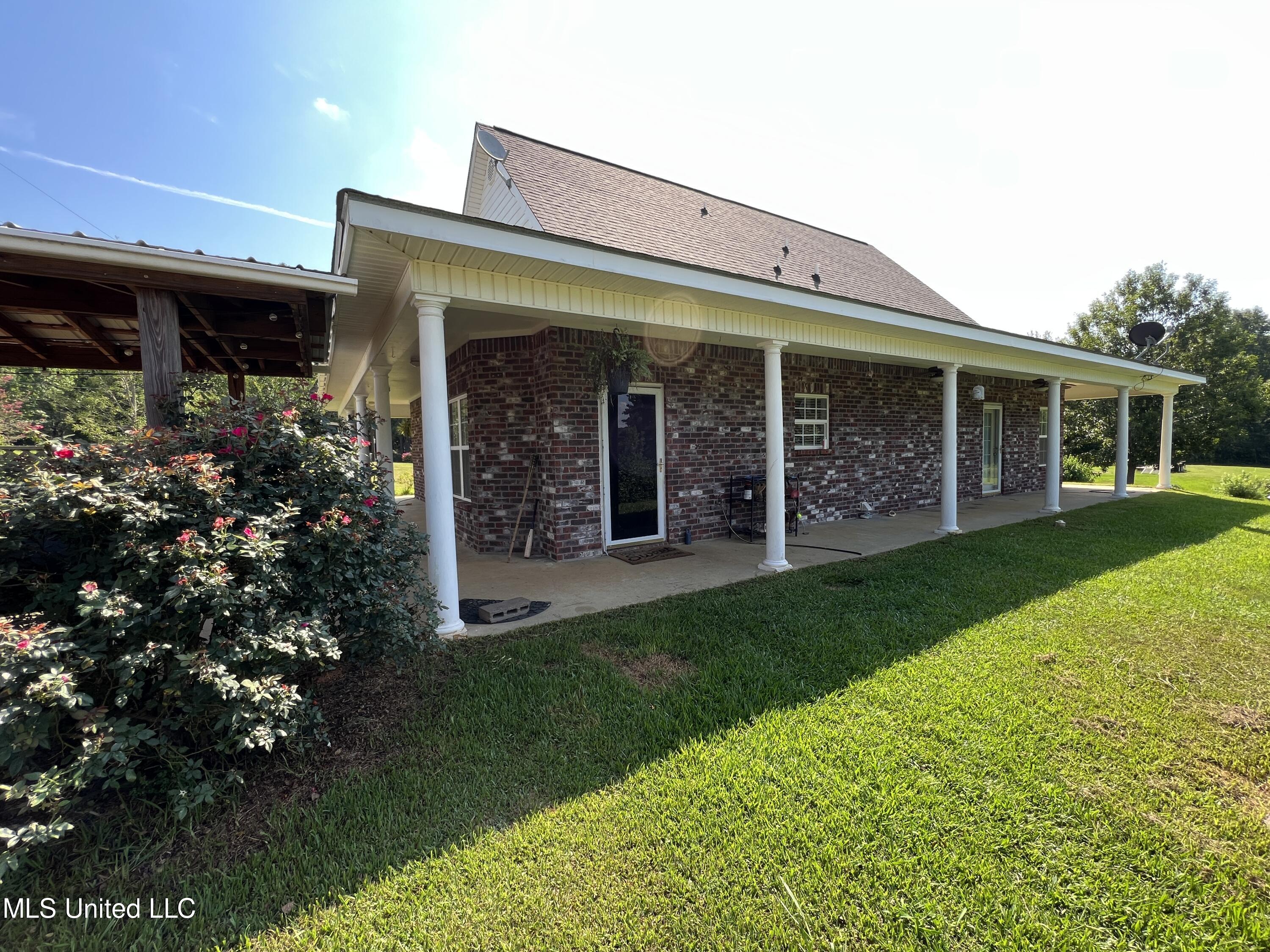 10920 Hillsboro-Ludlow Road Lena, MS 39094 - Photo 14 of 48 Photo Jul 13, 10 11 40 AM