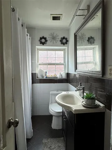 $769,000 | 2028 Pitman Avenue | Wakefield