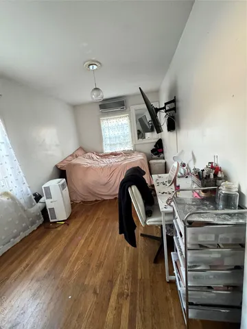 $769,000 | 2028 Pitman Avenue | Wakefield