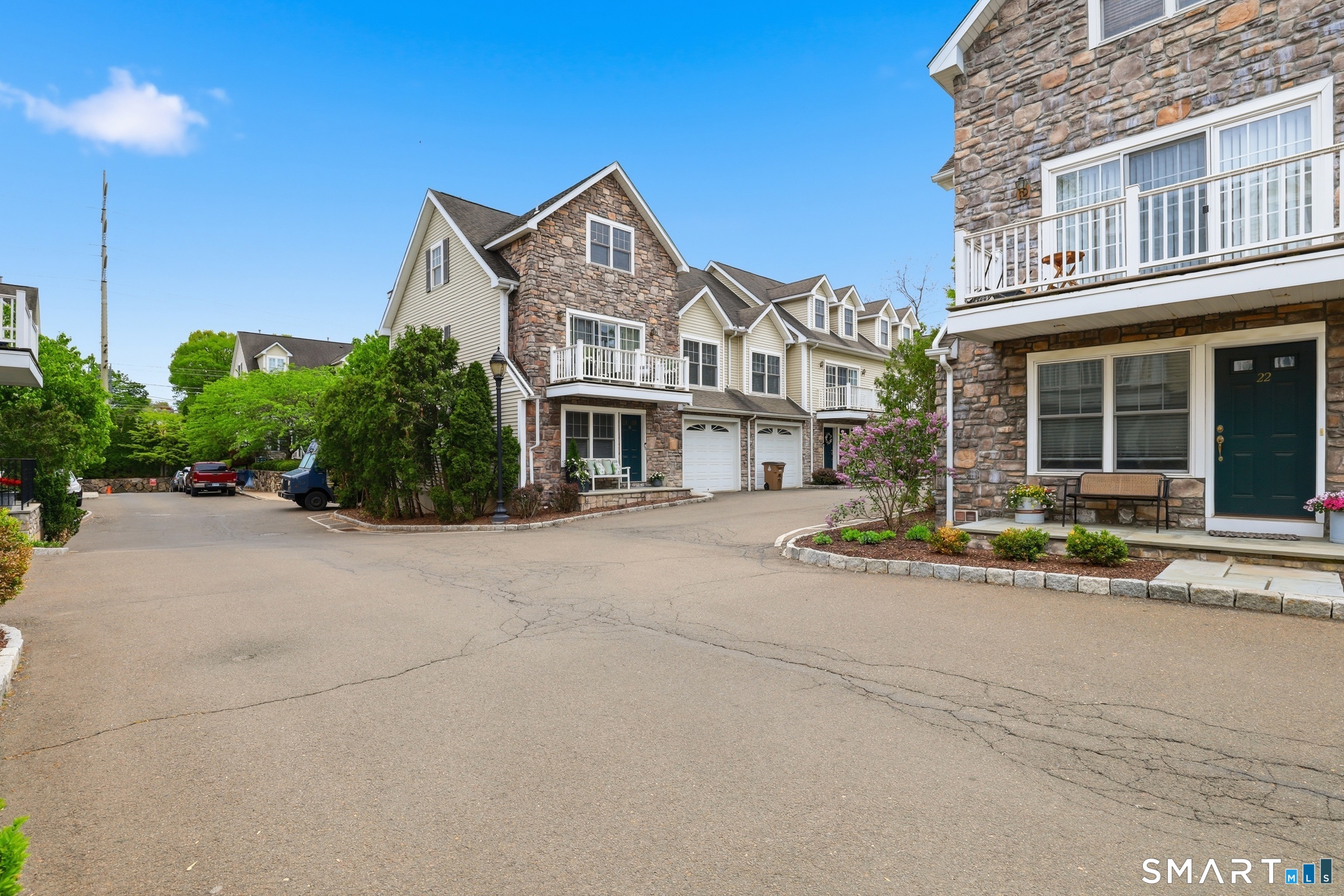 39 Maple Tree Avenue, Unit 26 Stamford, CT 06906 - Photo 32 of 36