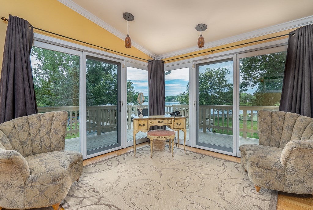 71 Mellon Road Warwick, RI 02889 - Photo 14 of 38