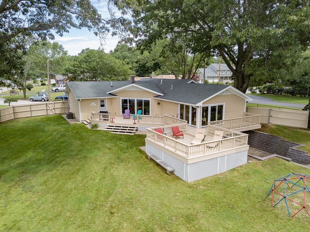 71 Mellon Road Warwick, RI 02889 - Photo 3 of 38