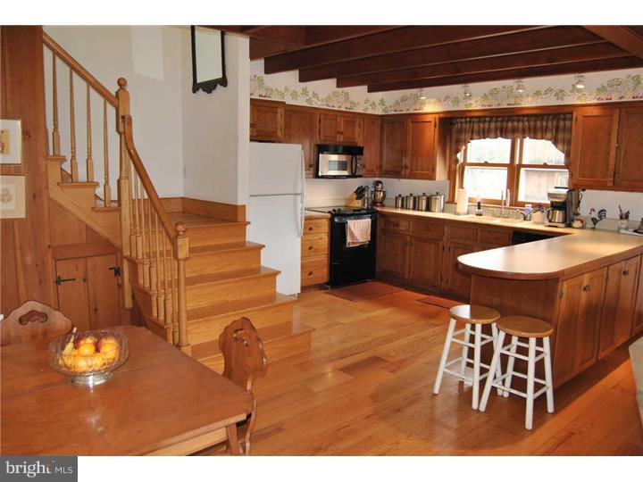 802 Washington Crossing Road Newtown, PA 18940 - Photo 12 of 23 Kitchen