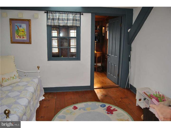 802 Washington Crossing Road Newtown, PA 18940 - Photo 15 of 23 Bedroom 2