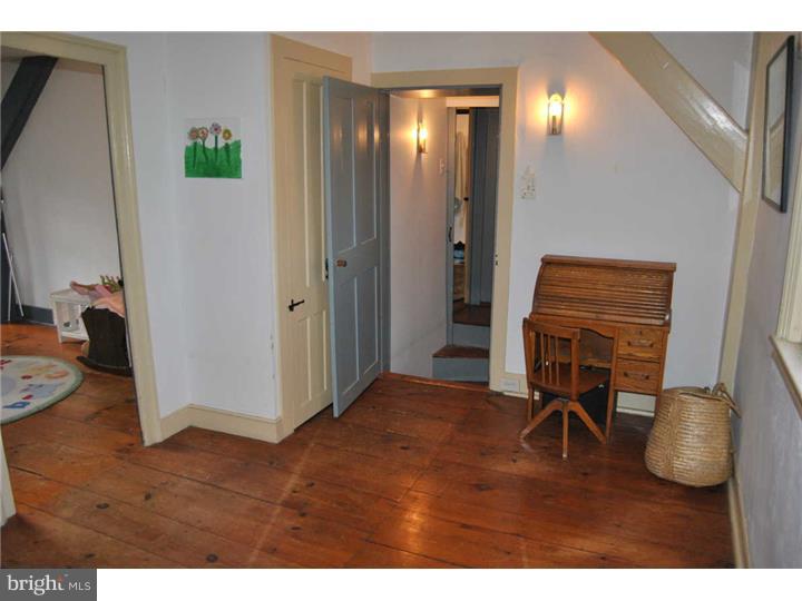 802 Washington Crossing Road Newtown, PA 18940 - Photo 20 of 23 Hallway