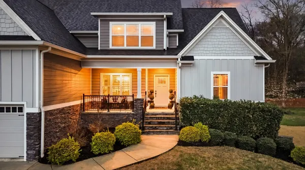 $915,000 | 8703 Skybrook Drive, Ooltewah, TN 37363