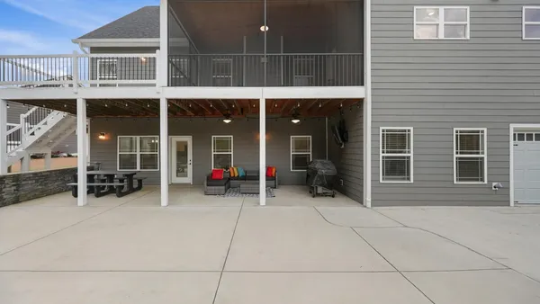 $915,000 | 8703 Skybrook Drive, Ooltewah, TN 37363