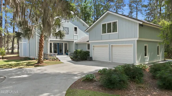$1,049,000 | 9 Timber Lane, Hilton Head Island, SC 29926