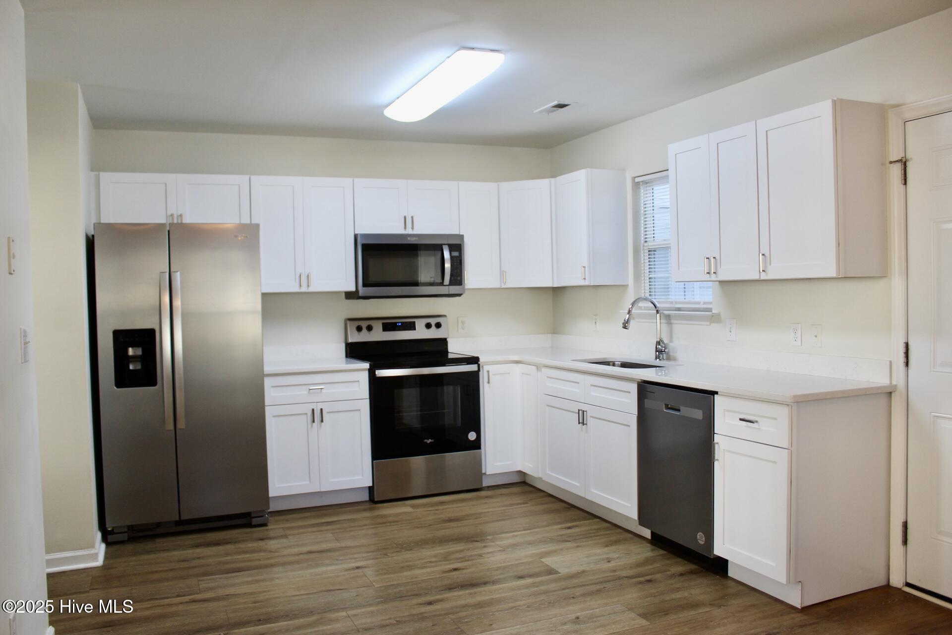 1504 Amhearst Court Wilmington, NC 28412 - Photo 3 of 14 IMG_7150