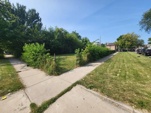 $100,000 | 5404 West Walton Street, Chicago, IL 60651