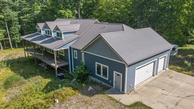 $499,900 | 9263 Ferris Avenue, Grant, MI 49327