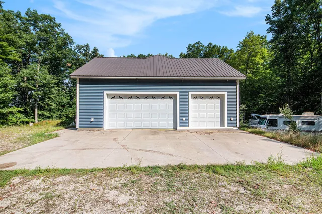 $499,900 | 9263 Ferris Avenue, Grant, MI 49327