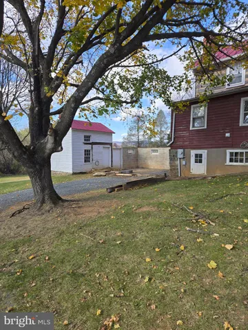 $2,575 | 39038 Rickard Road, Lovettsville, VA 20180