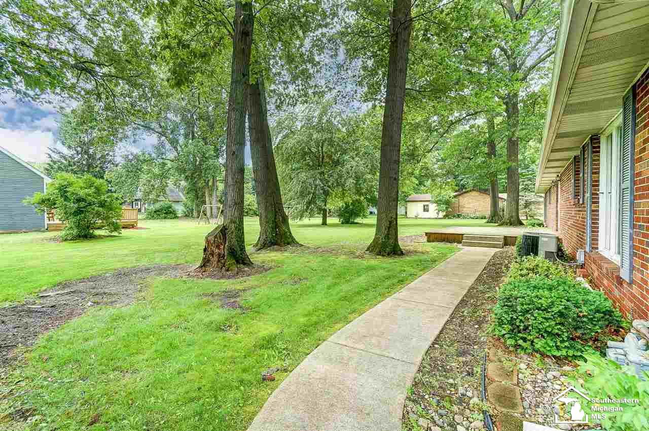 3325 School Road Temperance, MI 48182 - Photo 10 of 38