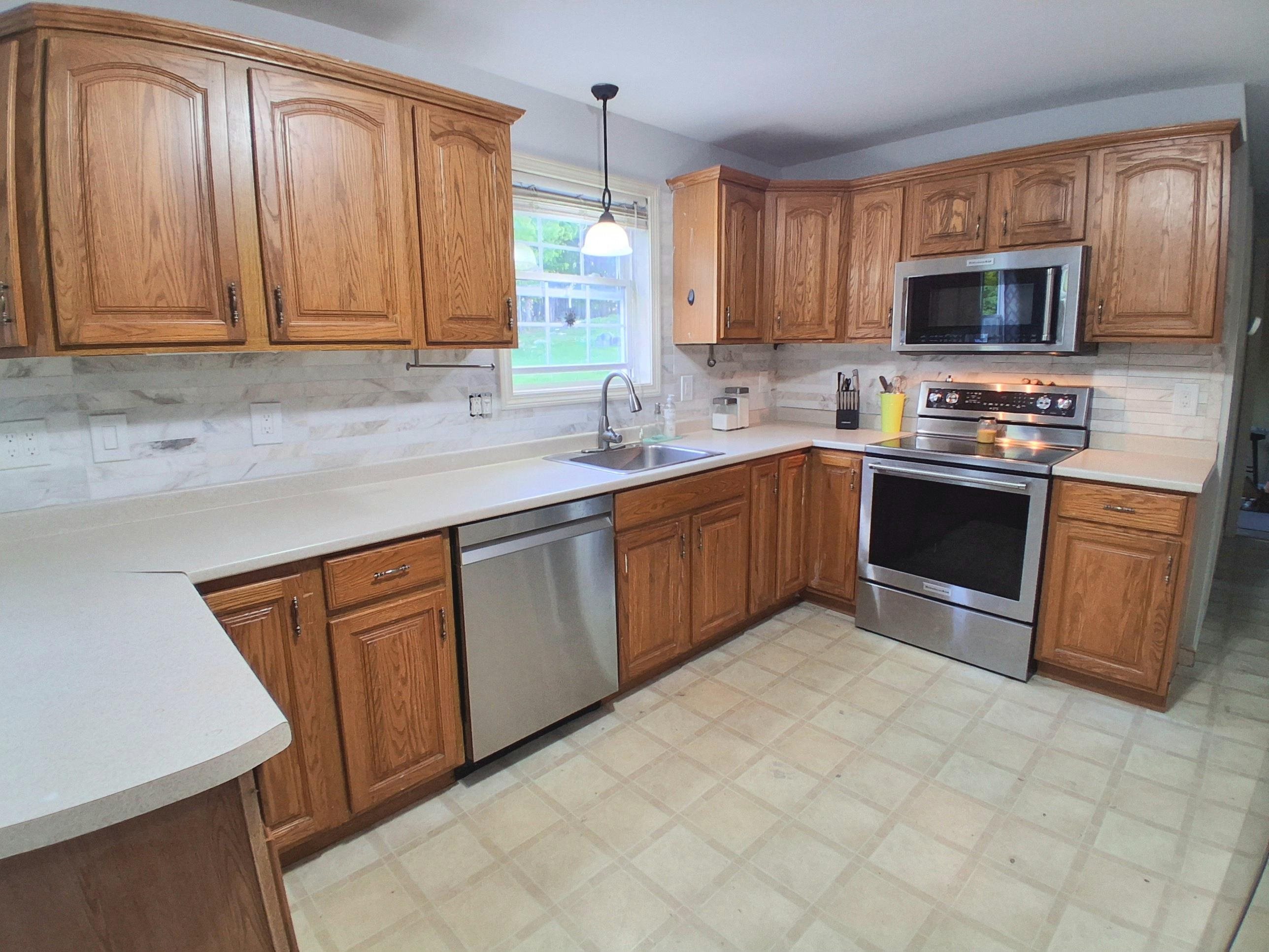 120 S Road Deerfield, NH 03037 - Photo 17 of 32