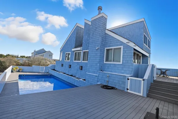 $3,849,000 | 556 Dune Road, Westhampton, NY 11978