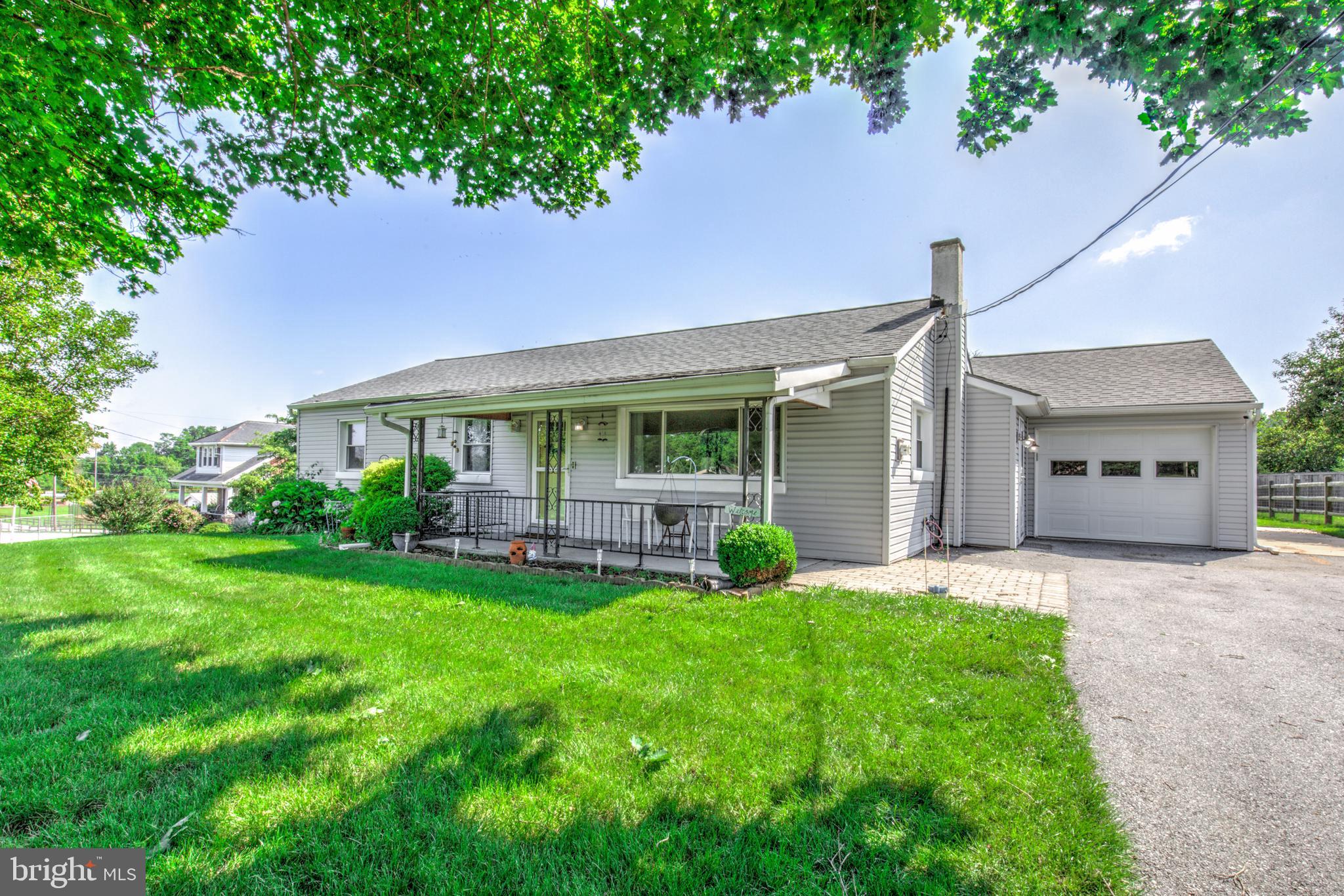 17 London Vale Road Paradise, PA 17562 - Photo 3 of 37 Gallery Image 3