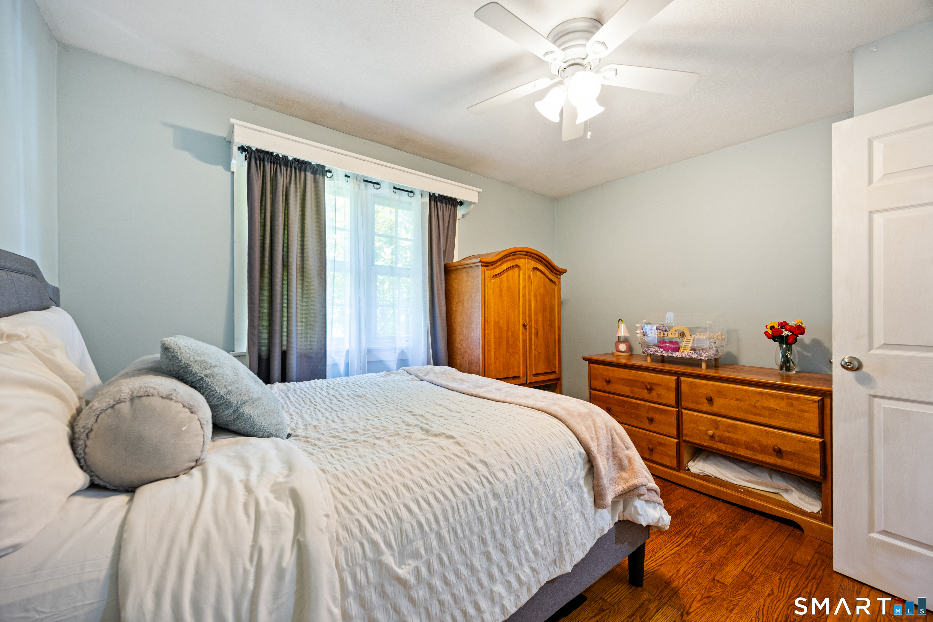 936 South Meriden Road Cheshire, CT 06410 - Photo 13 of 39