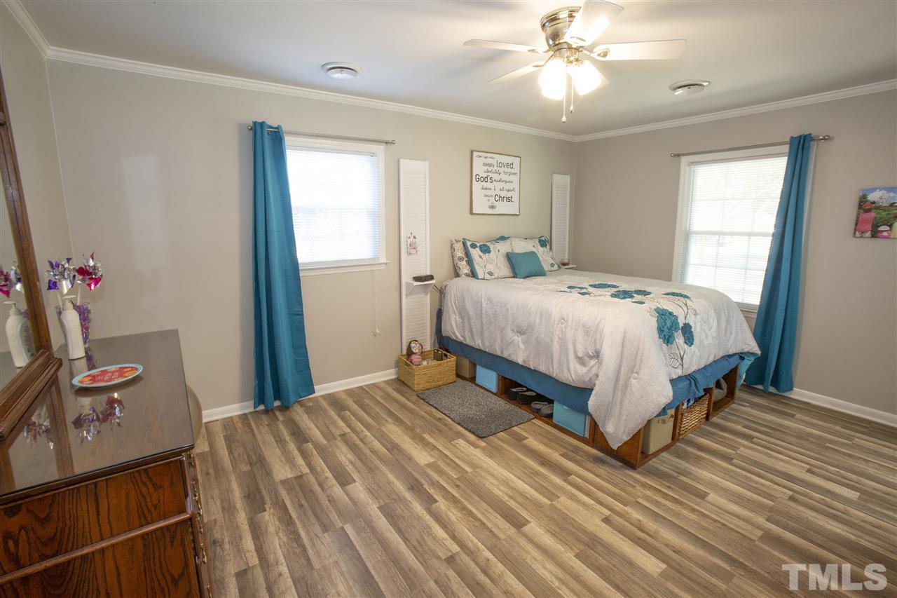 811 Lynn Road Durham, NC 27703 - Photo 12 of 18 Gallery Image 12