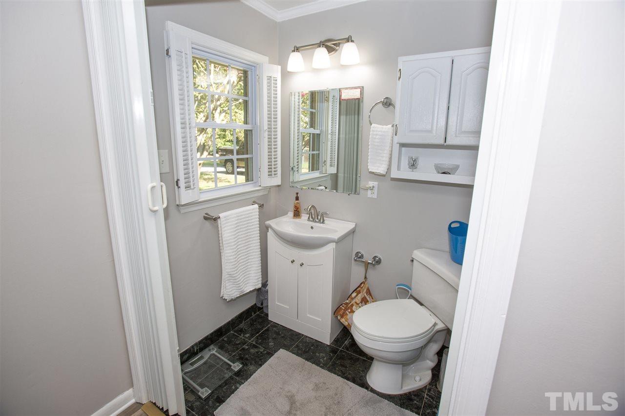 811 Lynn Road Durham, NC 27703 - Photo 13 of 18 Gallery Image 13