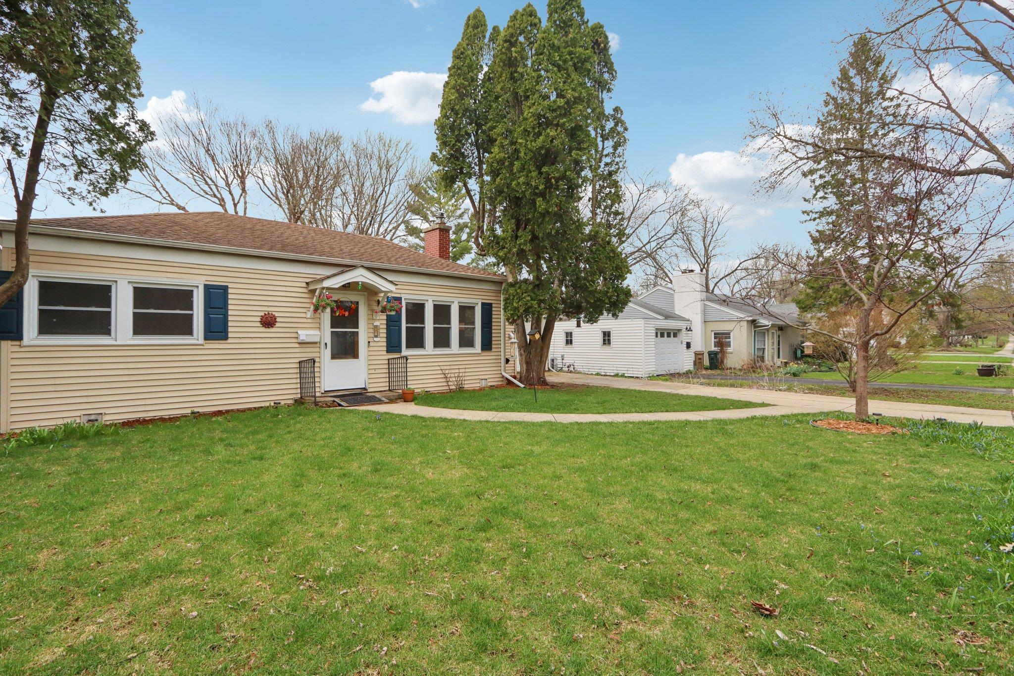 10 South Hillside Terrace Madison, WI 53705 - Photo 35 of 38