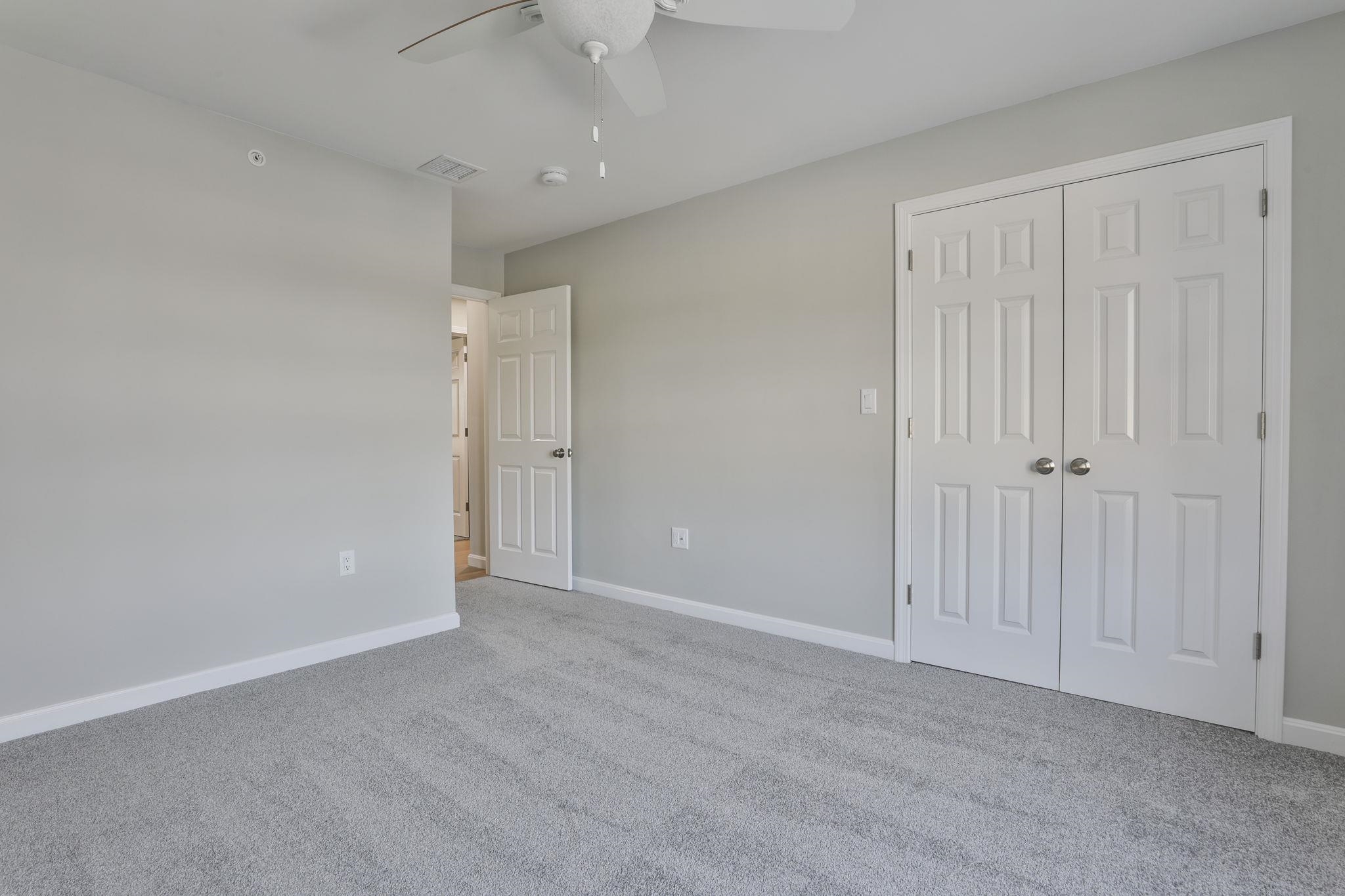 47 Centerwood Way Manchester, NH 03102 - Photo 22 of 45