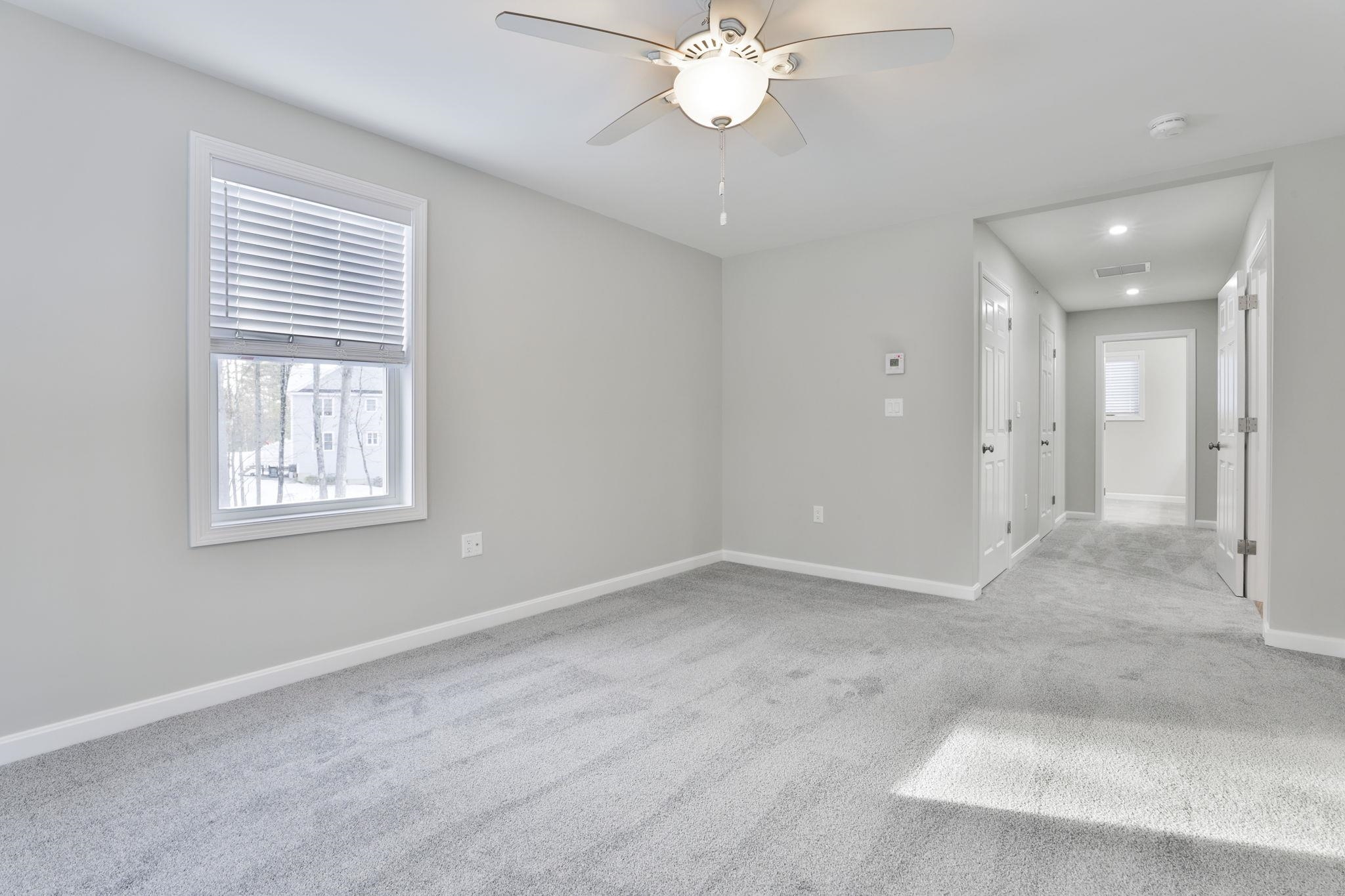 47 Centerwood Way Manchester, NH 03102 - Photo 26 of 45
