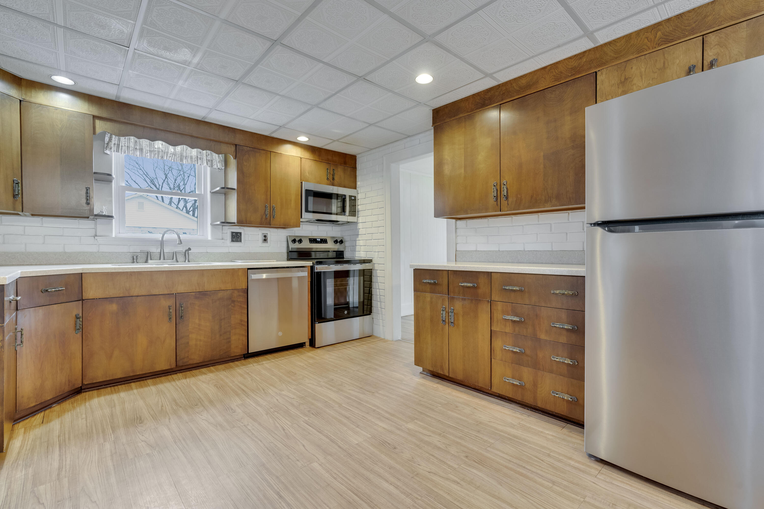 62-66 Brownfield Road Hiram, ME 04041 - Photo 14 of 54 Kitchen