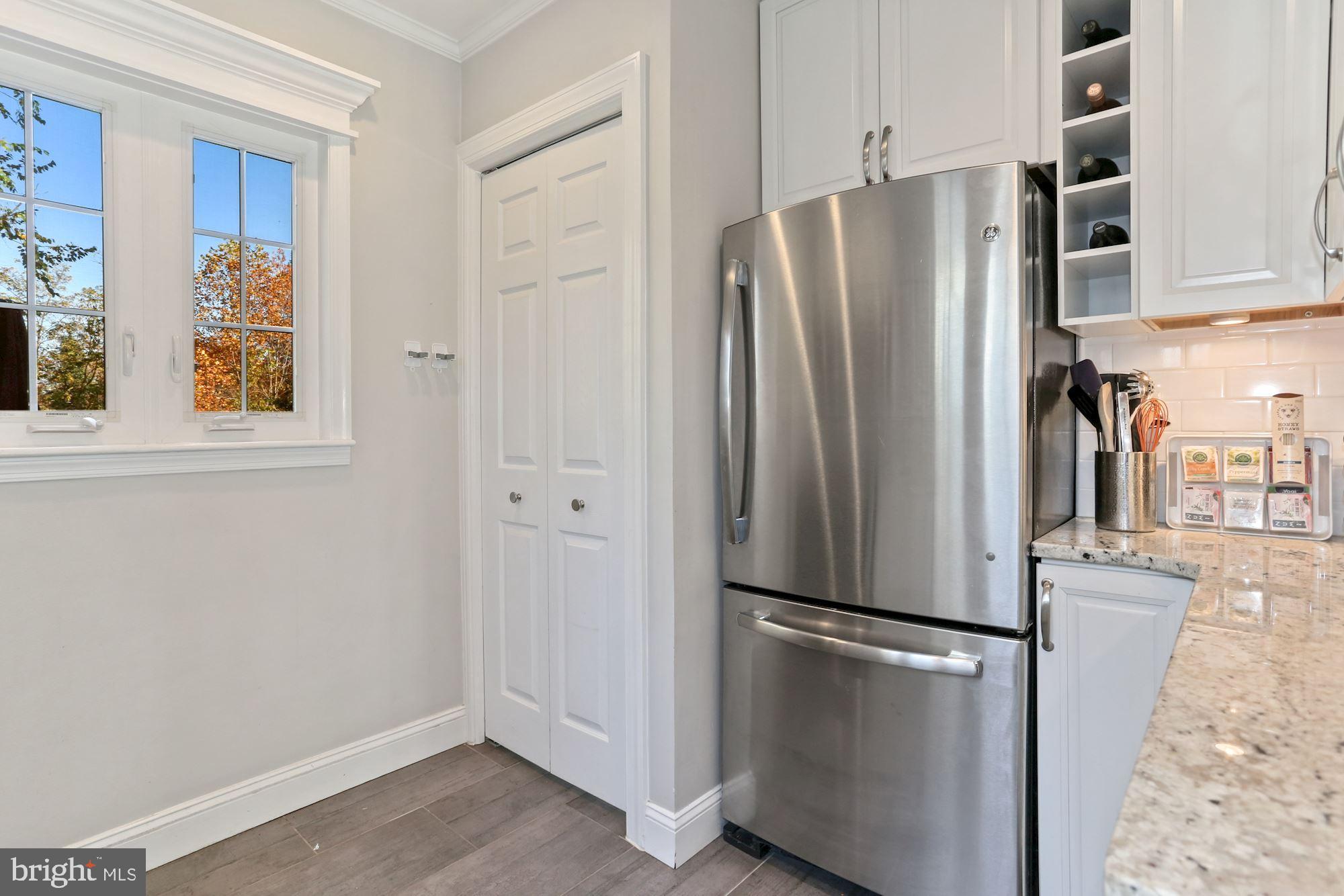 3307 Cameron Mills Road Alexandria, VA 22302 - Photo 12 of 42 Gallery Image 12