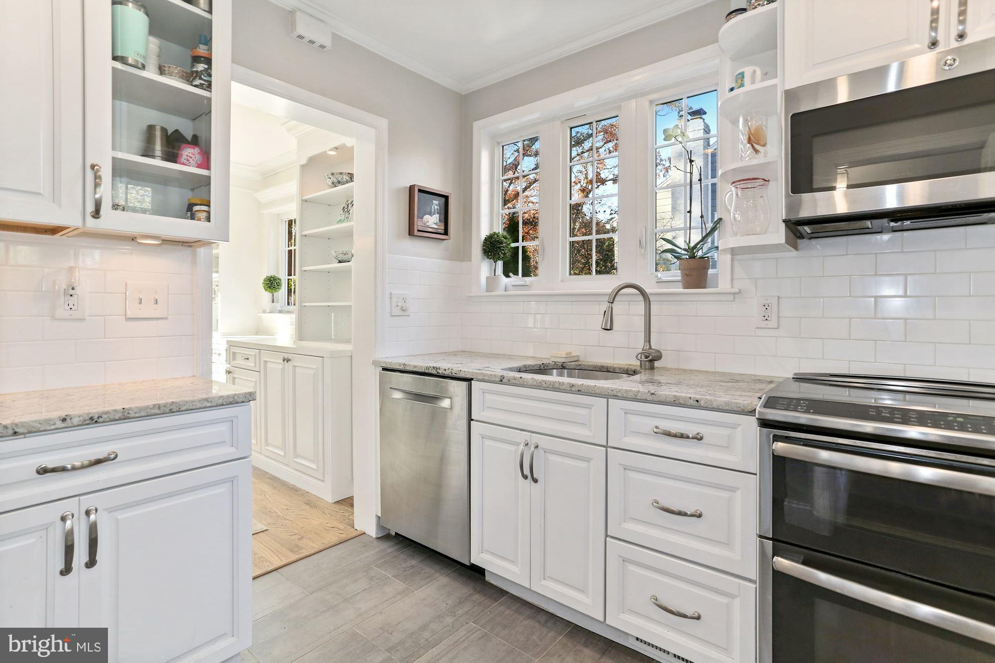 3307 Cameron Mills Road Alexandria, VA 22302 - Photo 13 of 42 Gallery Image 13