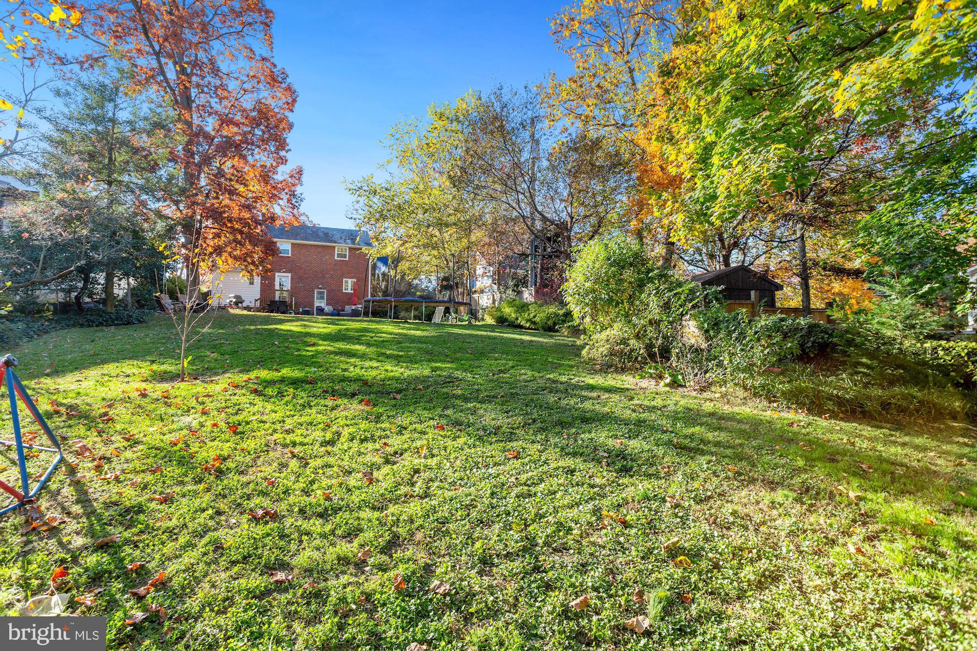 3307 Cameron Mills Road Alexandria, VA 22302 - Photo 3 of 42 Gallery Image 3