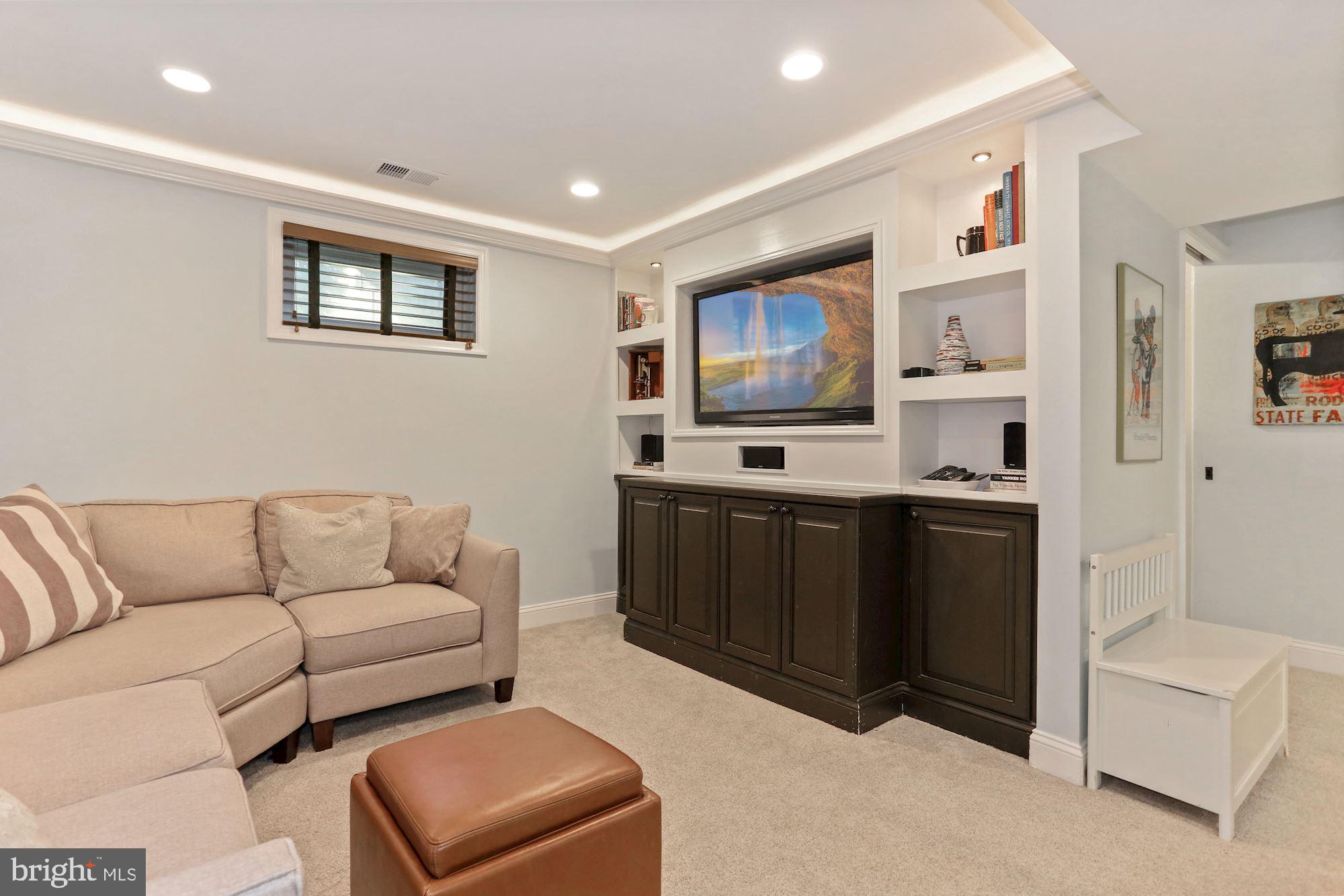 3307 Cameron Mills Road Alexandria, VA 22302 - Photo 31 of 42 Gallery Image 31
